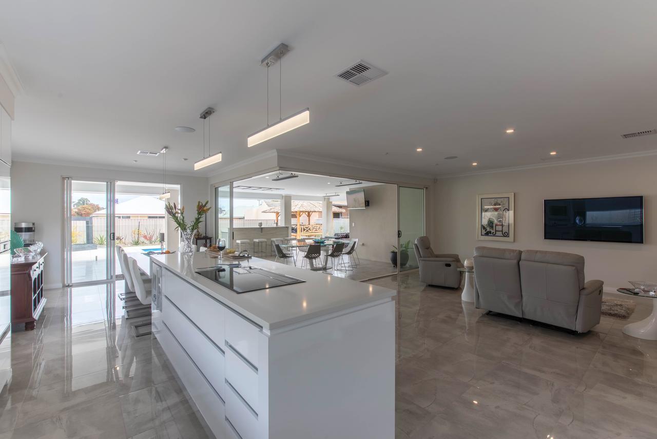 Epsom On Swan Bed & Breakfast (Adults Only) Perth Bagian luar foto