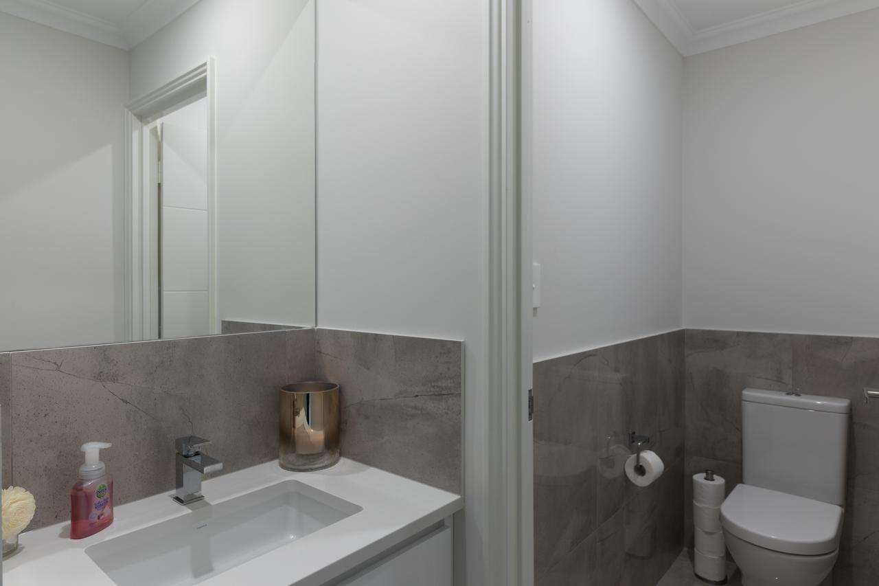 Epsom On Swan Bed & Breakfast (Adults Only) Perth Bagian luar foto